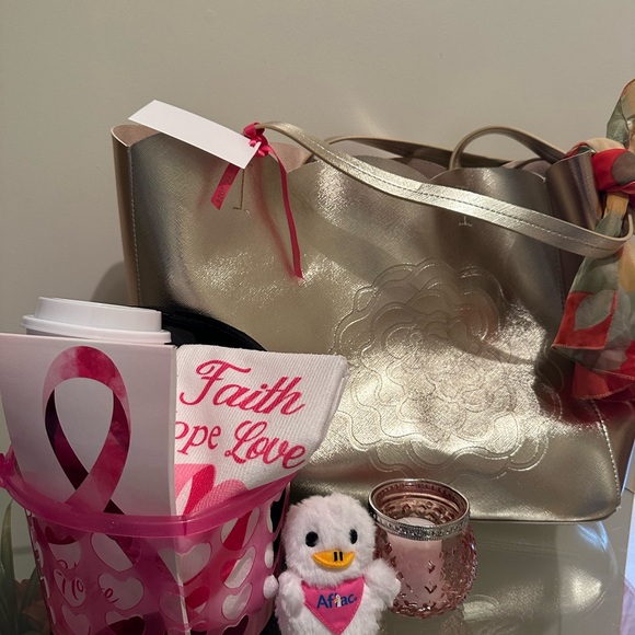 In honor of October being National Breast Cancer Awareness Month - Picture 3 of 4